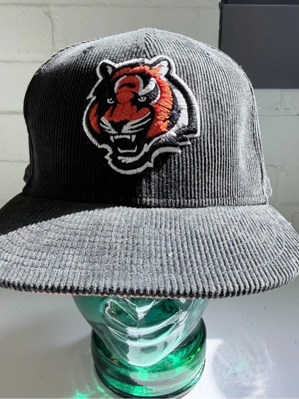 Cincinnati Bengals Black Corduroy Cap with Orange Tiger Patch fitted 7.5